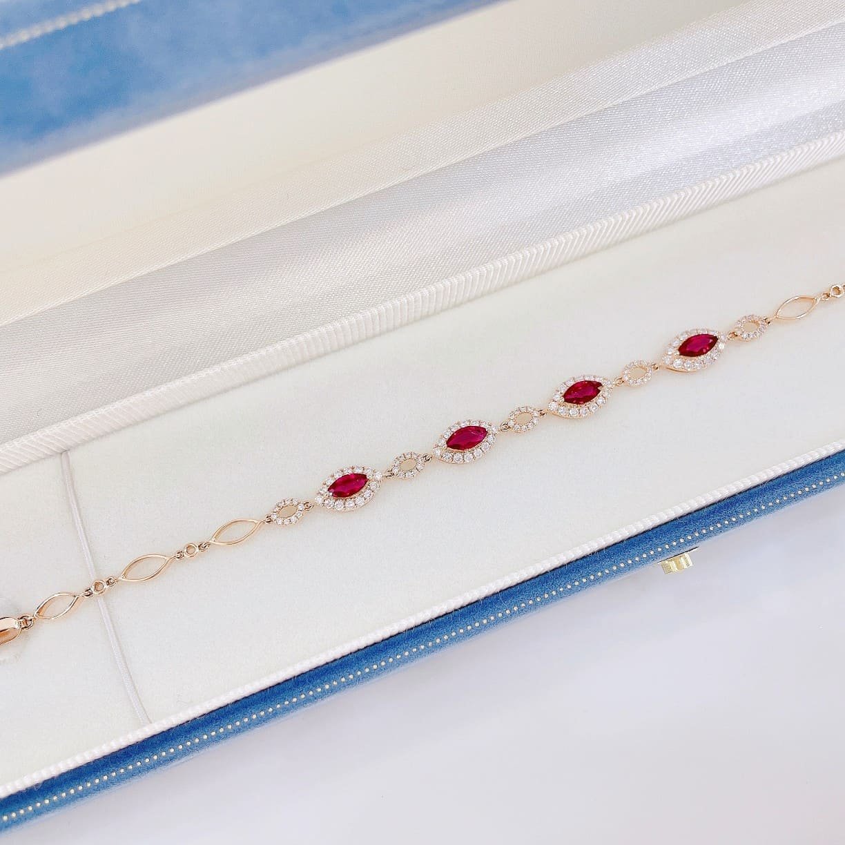 Ruby Bracelet 0.95 Cts in 18k Gold Jewelry