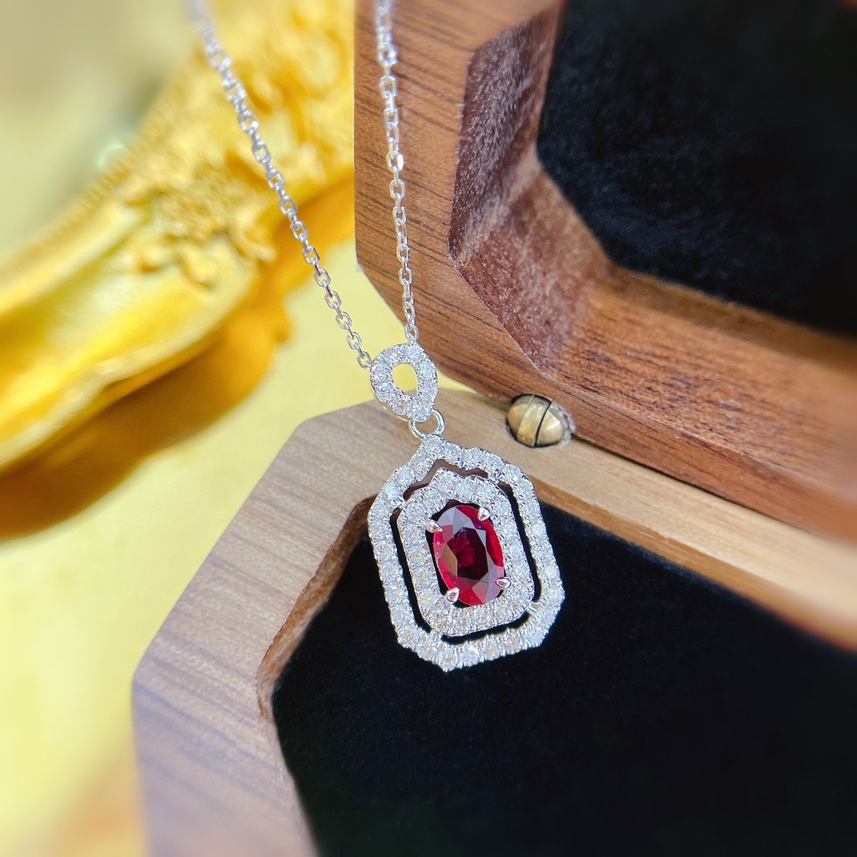 Ruby Pendant 0.44 Cts in 18k Gold Jewelry
