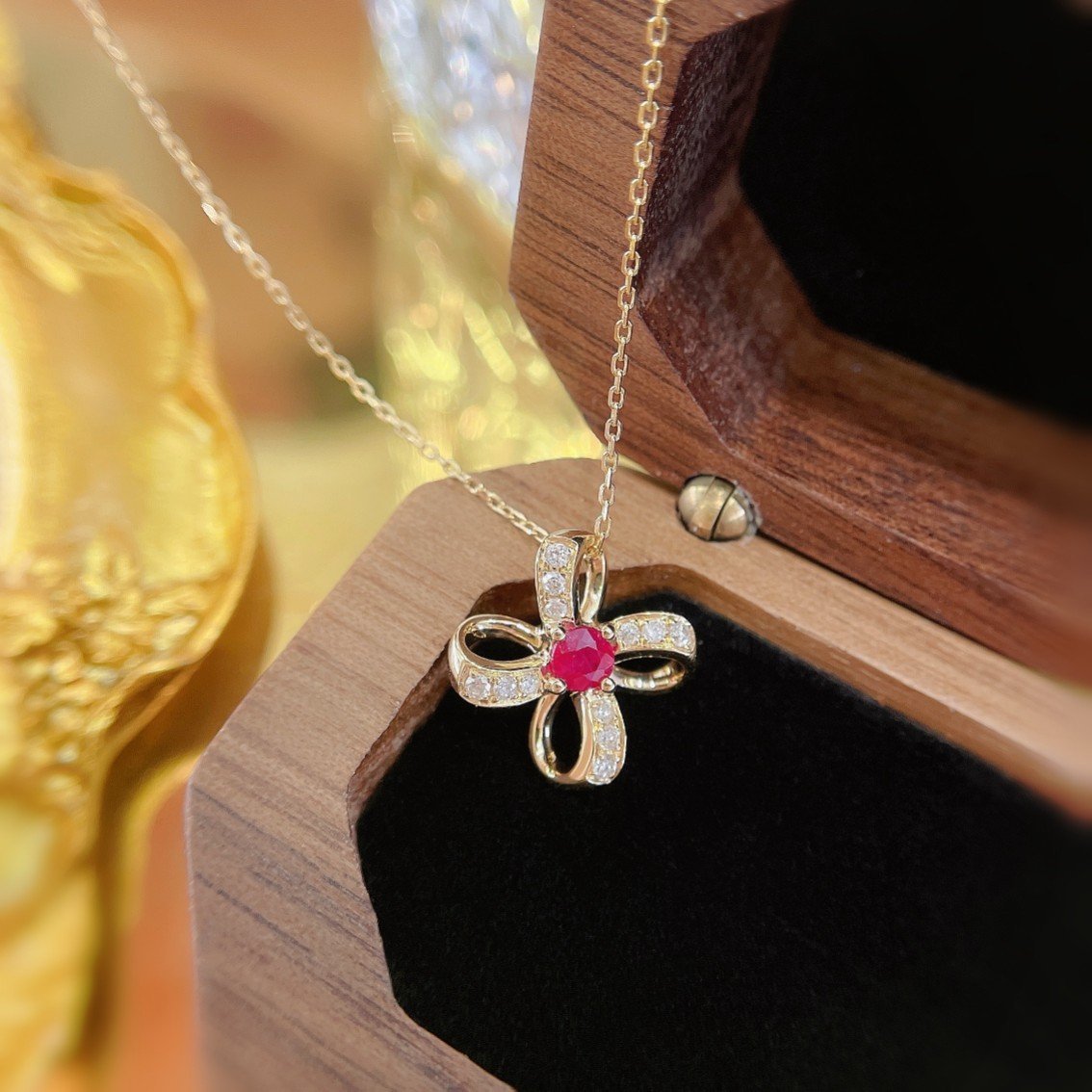 Ruby Pendant 0.18 Cts in 18k Gold Jewelry