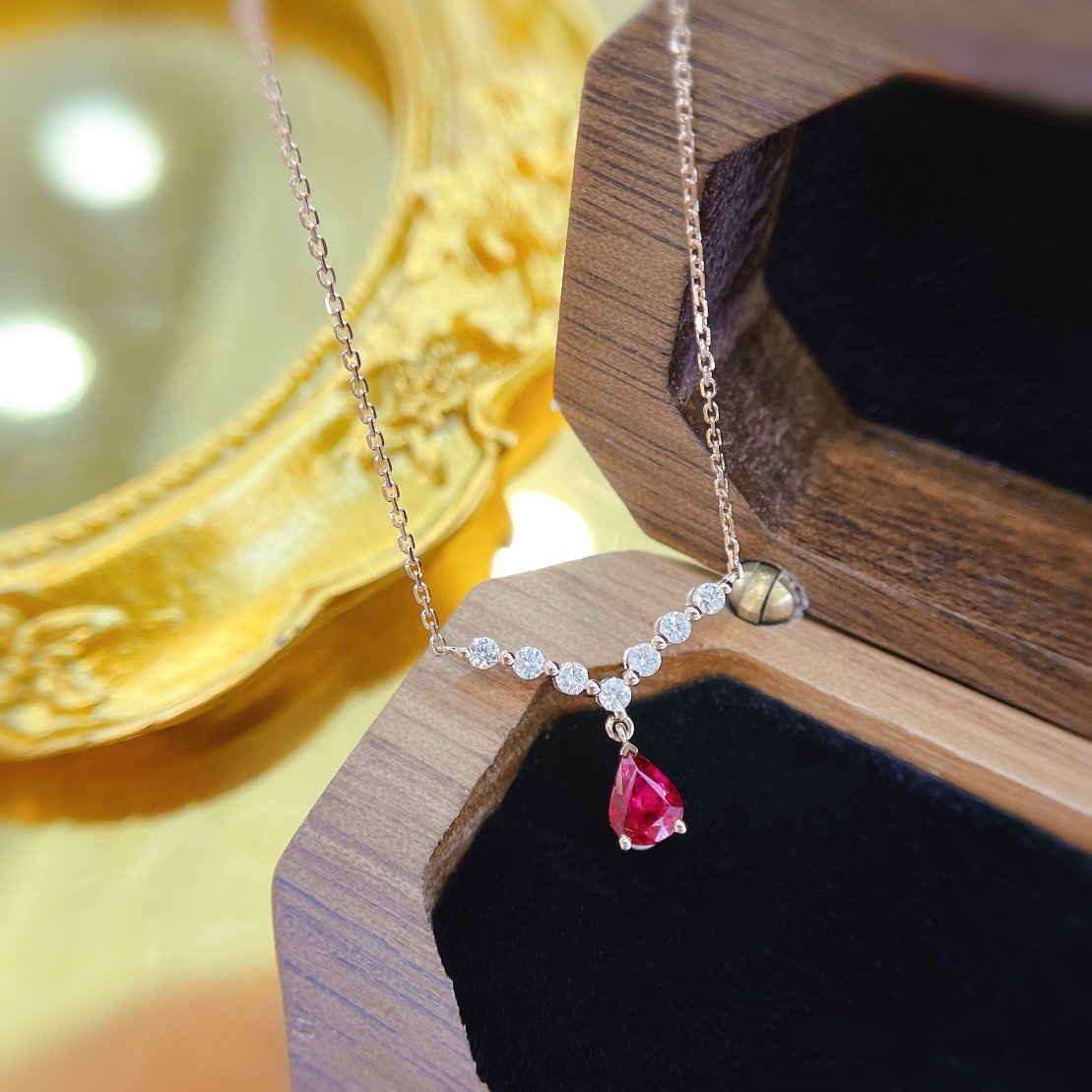 Ruby Pendant 0.34 Cts in 18k Gold Jewelry