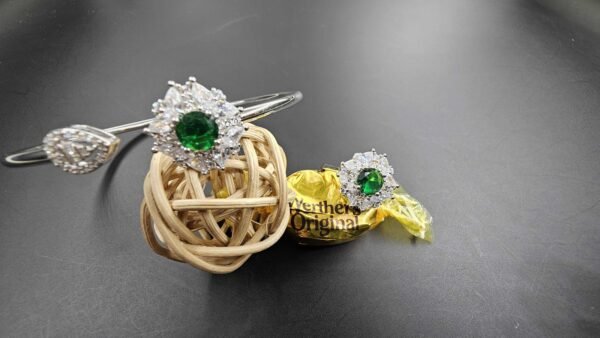 About Jewelry : The diamonds is setted with micro setting to make the look more better.The plating thickness is 0.3mm of high Grade Rohdium Which make Jewelry life long last then normal Polishing. Its all nickel free which is safe for your skin
